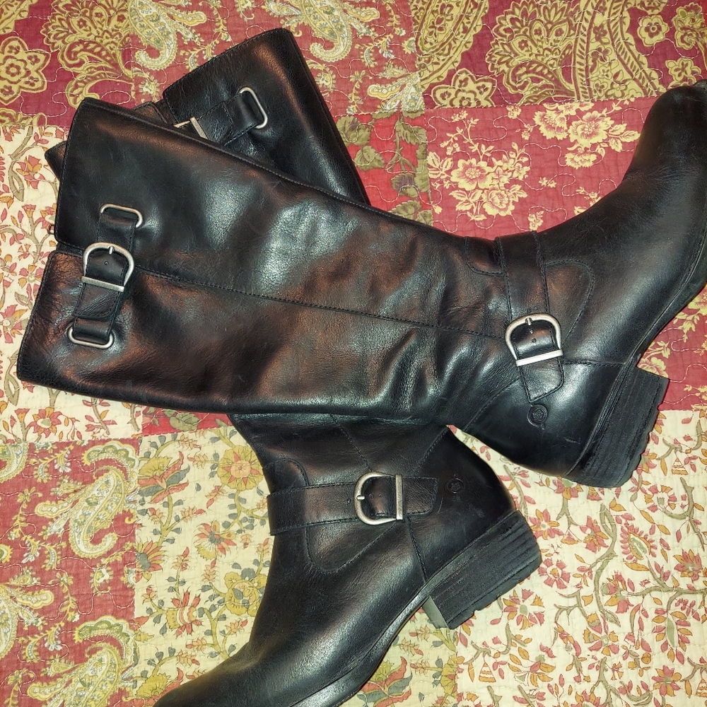 Born Leather Boots Size 8.5